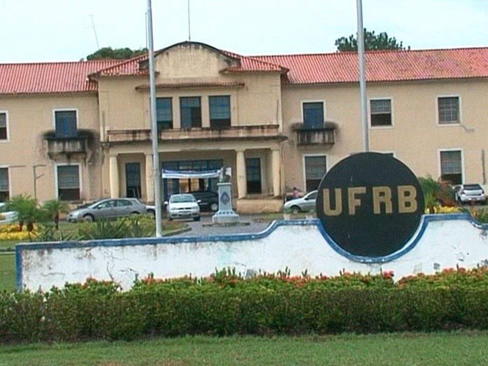 Após Ufba e institutos federais, Ufrb, Ufob e Ufsb anunciam que também tiveram verbas bloqueadas pelo governo federal