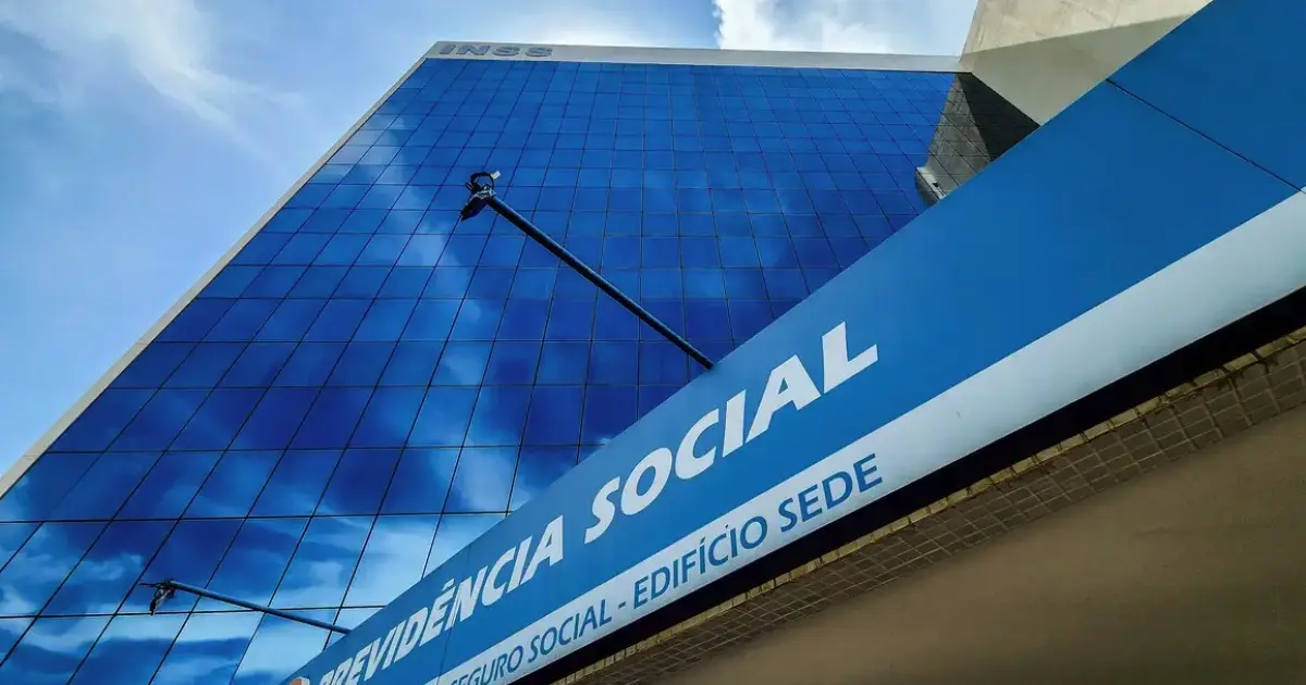 Documentos revelam que INSS foi avisado várias vezes sobre descontos ilegais
