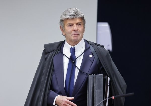 Luiz Fux pede para deixar Primeira Turma do STF e deve sair dos julgamentos da 'Trama Golpista'