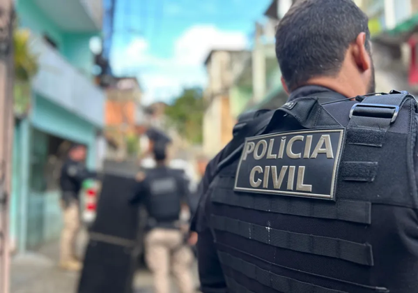 Mulher com mais de 30 registros por furtos é presa em loja no centro de Santo Antônio de Jesus