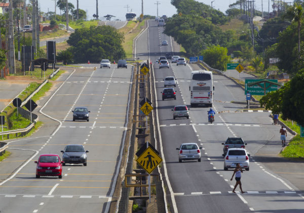 Mais de 1,4 milhão de veículos devem circular pelas rodovias baianas no fim de ano