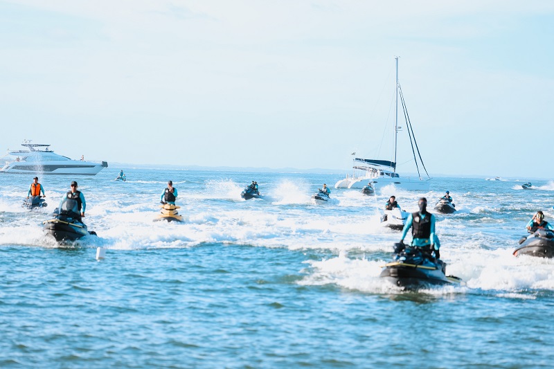 Tour das Ilhas 2026 é um sucesso e reúne 80 jets em travessia de mais de 400 km pelo litoral baiano