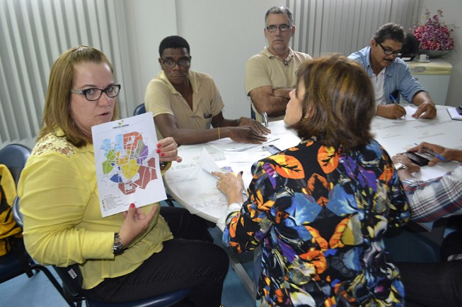 Mobilização de combate ao aedes aegypti na Rua Nova