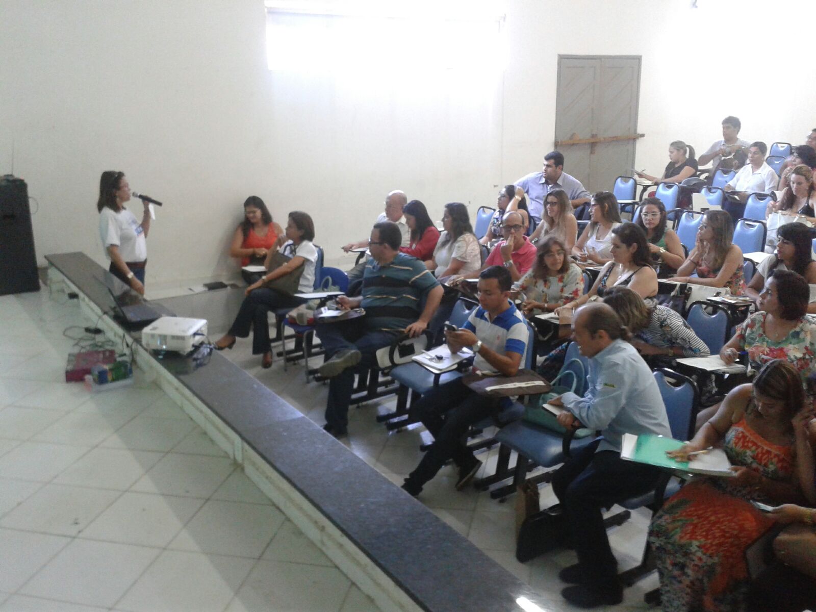 Curso sobre doenças que afetam olhos mobiliza profissionais de Jacobina