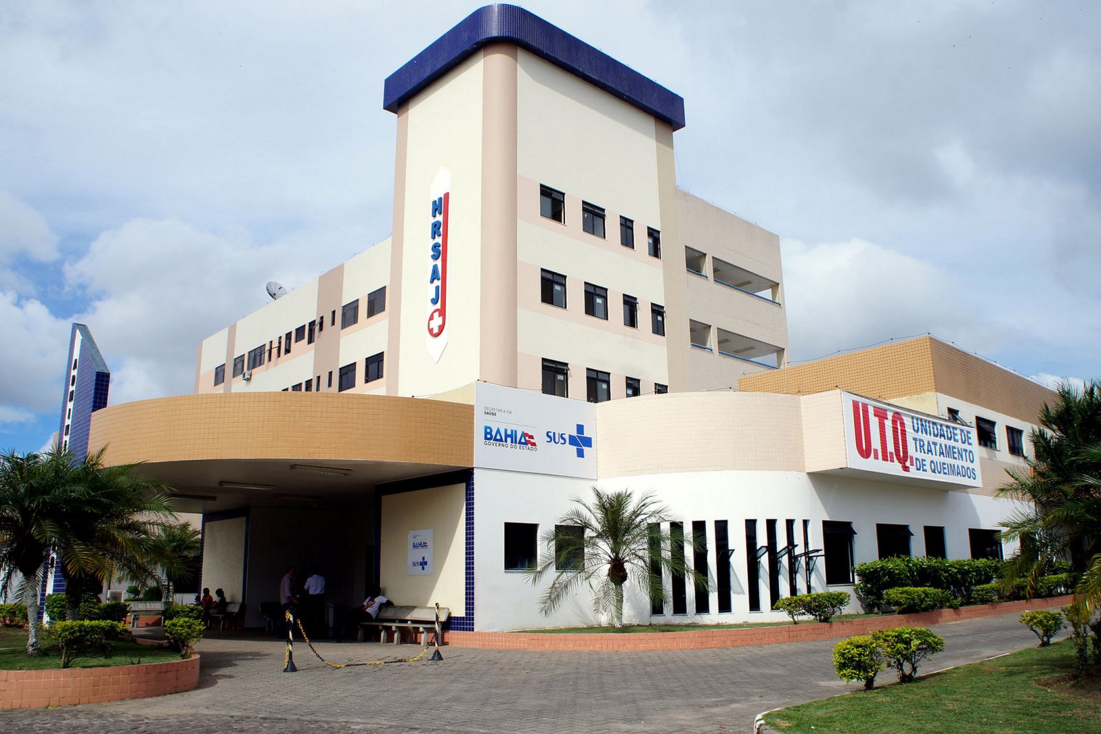 Hospital Geral de Santo Antônio recebe tomógrafo de R$1 mi