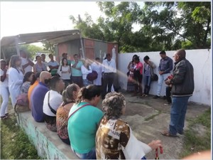 Hospital e maternidade entram em greve em Castro  Alves