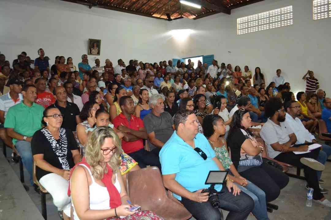População vai às ruas tentando evitar fechamento de Santa Casa em Santo Amaro