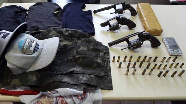 Três homens são mortos e um policial fica ferido em troca de tiros na BR-324