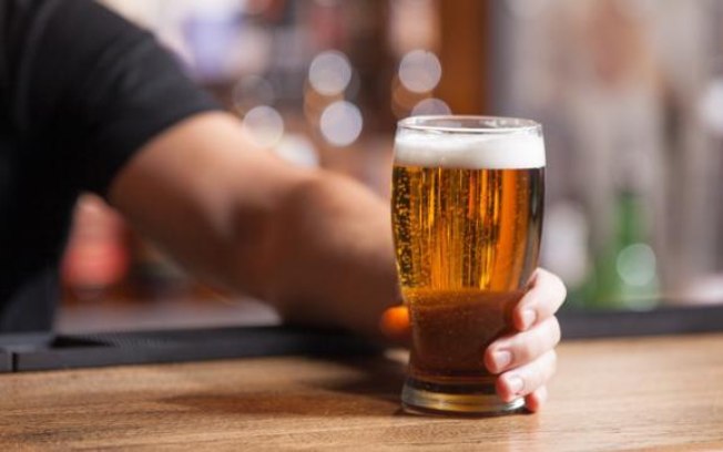 Beber cerveja diariamente combate diabetes e evita ganho de peso, diz estudo