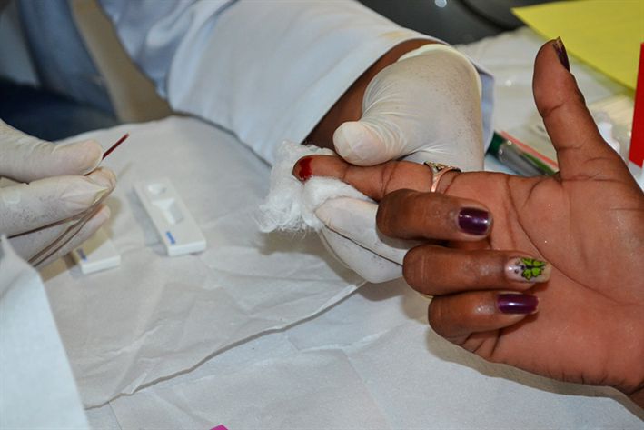Casos de HIV cresceram 7 por cento em relação a 2015