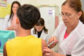 Meninos já podem se vacinar contra HPV no SUS