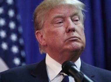 EUA: Escolhido de Trump para secretário da Marinha desiste do cargo