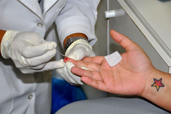 Julho é o mês de combate às hepatites virais