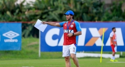 Bahia anuncia Preto Casagrande como novo treinador do time