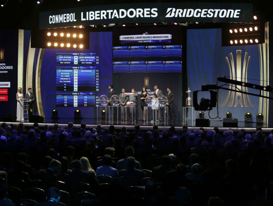 Conmebol usará árbitro de vídeo na reta final da Libertadores e da Sul-Americana