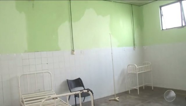 Enfermaria de hospital na Bahia é interditada após alagamento