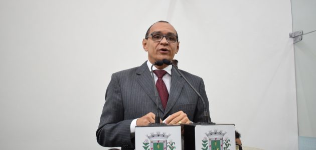 Câmara não é puxadinho de gabinete de prefeito, ironiza vereador