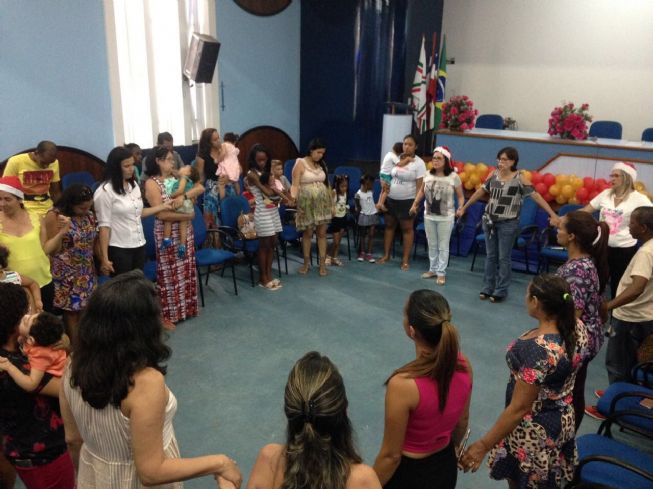 Saúde promove encontro de Natal para mães de crianças com microcefalia