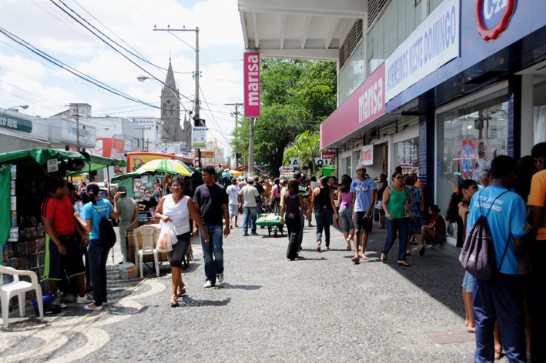 Comércio de Feira de Santana funciona neste sábado e domingo (24)