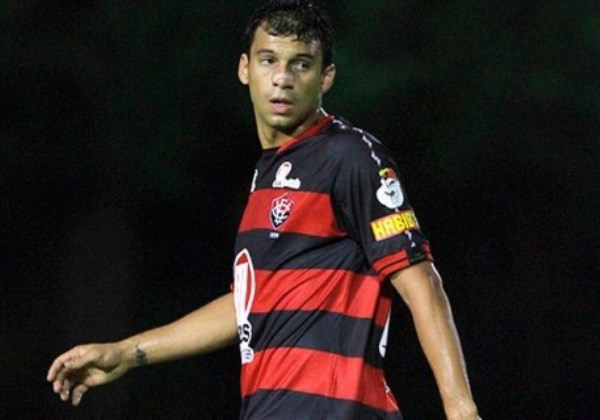 Neto Baiano é o vice-artilheiro da década do futebol brasileiro