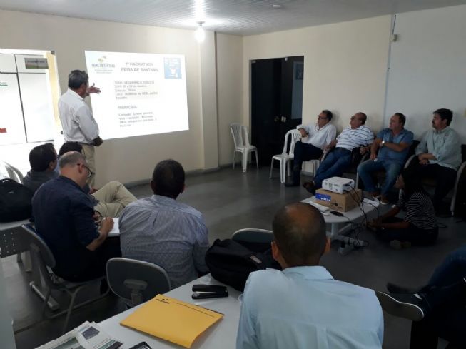 Buscando soluções em tecnologia, Hackathon acontece em Feira no fim do mês