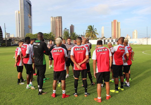 Vitória estreia contra Globo nesta terça na Copa do Nordeste