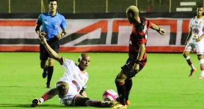 Vitória fica no empate com a Juazeirense em 2 a 2 no Baianão