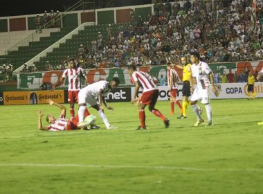 Flu de Feira perde para o Náutico e dá adeus à Copa do Brasil