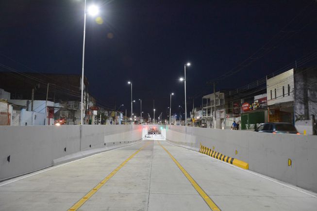 Túnel Carlos Alberto Kruschewsky é aberto