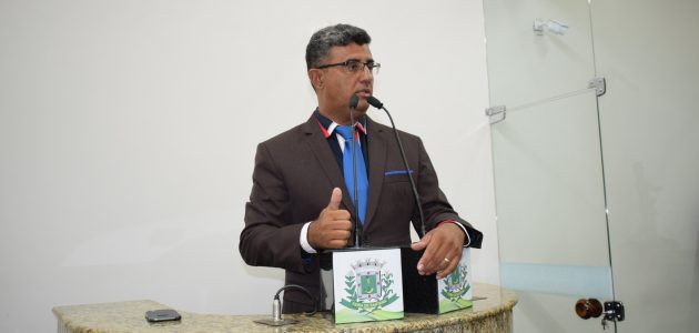 Lulinha continua como líder do Governo na Câmara