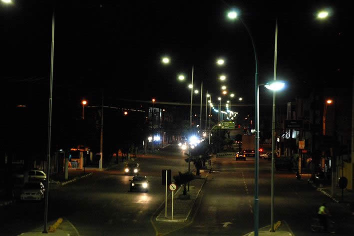 Vereador petista critica iluminação pública em Feira de Santana