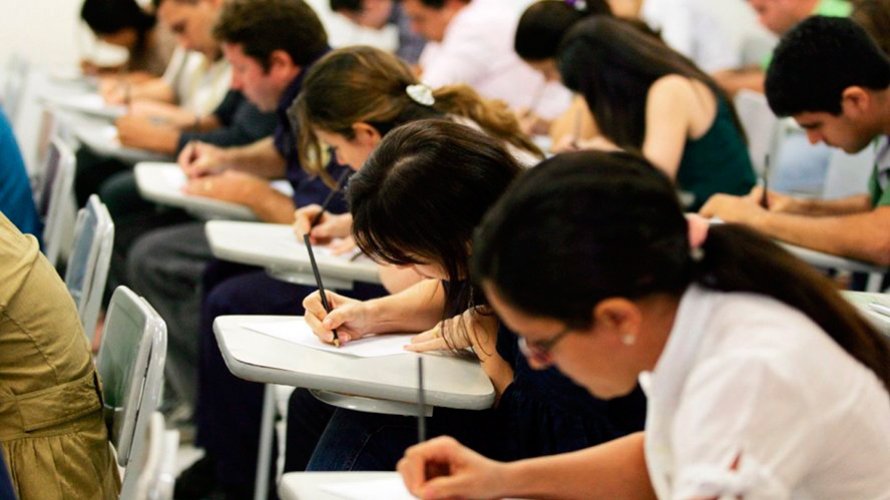 Concursos com vagas abertas têm salário de até R$ 22 mil; veja lista