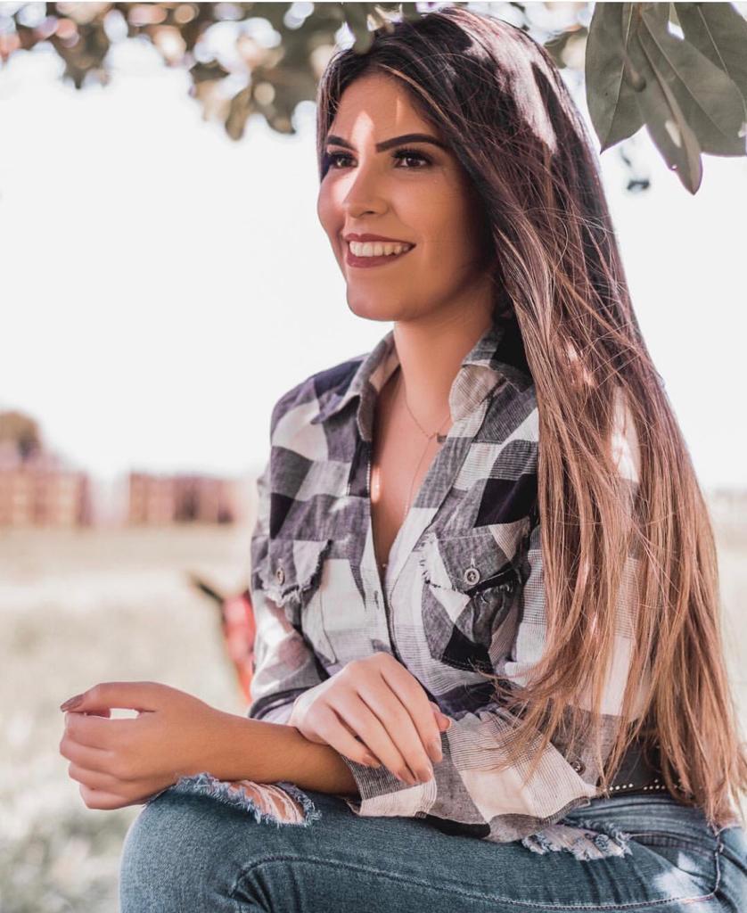 Modelo Caroll Alonso de idade nova