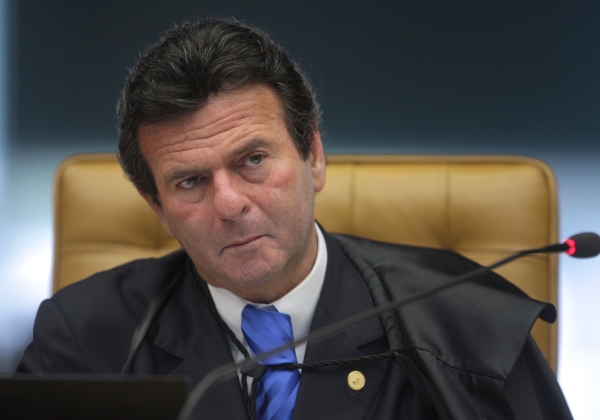 STF entra em alerta com delação premiada que pode atingir Fux