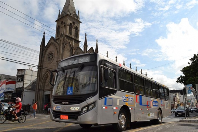 SMTT altera itinerários de ônibus devido interdição da Defesa Civil na Getúlio Vargas