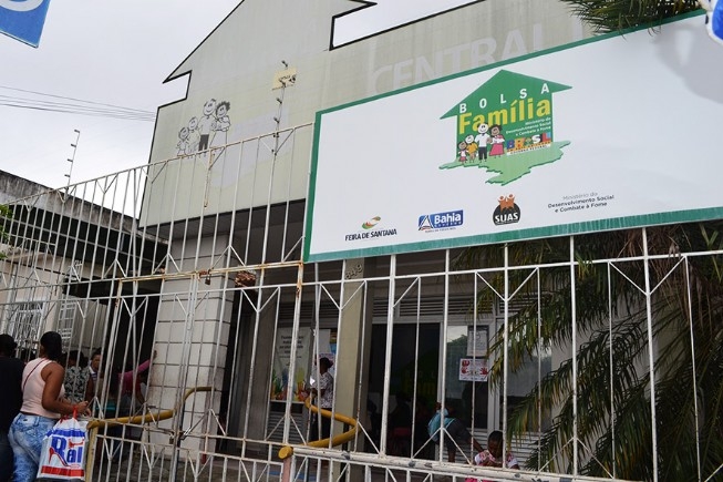 Mais de 4.500 famílias podem ter Bolsa Família bloqueado