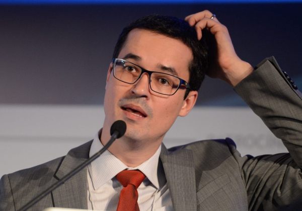 Deltan Dallagnol processa Gilmar Mendes por danos morais e pede R$ 59 mil