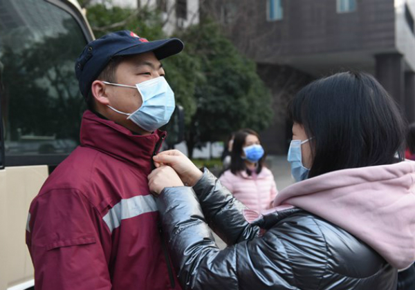 China registra mais 29 mortes por coronavírus, menor balanço desde janeiro