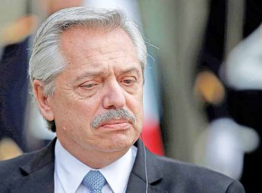 Coronavírus: Argentina decreta proibição de demissões por 60 dias