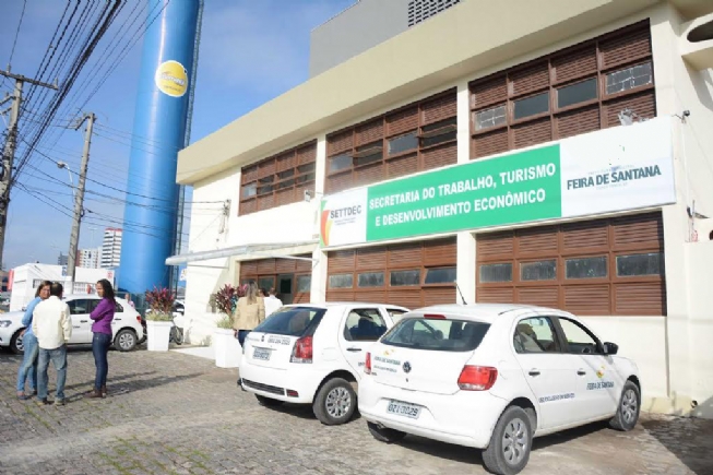 Fiscal flagrado agredindo homem é demitido