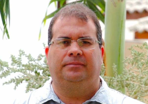 Após investigações da PF, justiça afasta prefeito de Jequié por 60 dias 