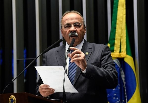 STF julgará na quarta-feira (21) afastamento de senador pego com dinheiro da cueca