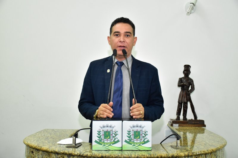 Líder do Governo defende ação judicial contra gestor do Shopping Popular