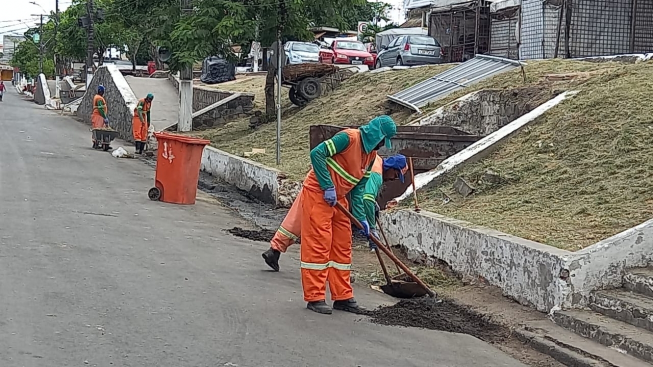 Mutirão de limpeza reforça prevenção contra coronavírus no Centro de Abastecimento