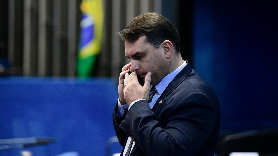 Quebra de sigilo poderia confirmar ajuda ilícita da Abin a Flavio Bolsonaro, dizem especialistas