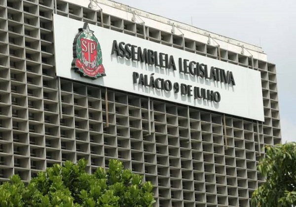 Depois de assédio na Alesp, partido pede troca de homens por mulheres em comissão de ética