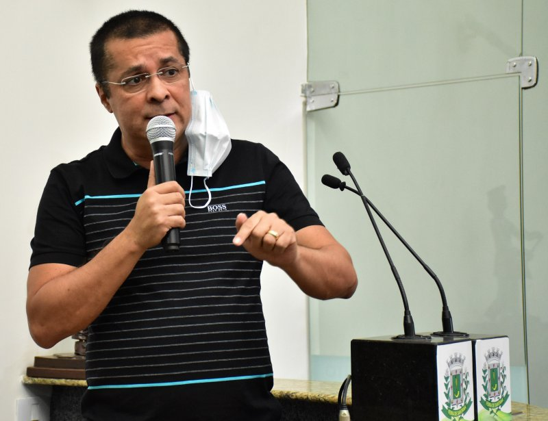 Vereadores adiam por um ano reajuste do salário; medida atinge prefeito, vice e secretários