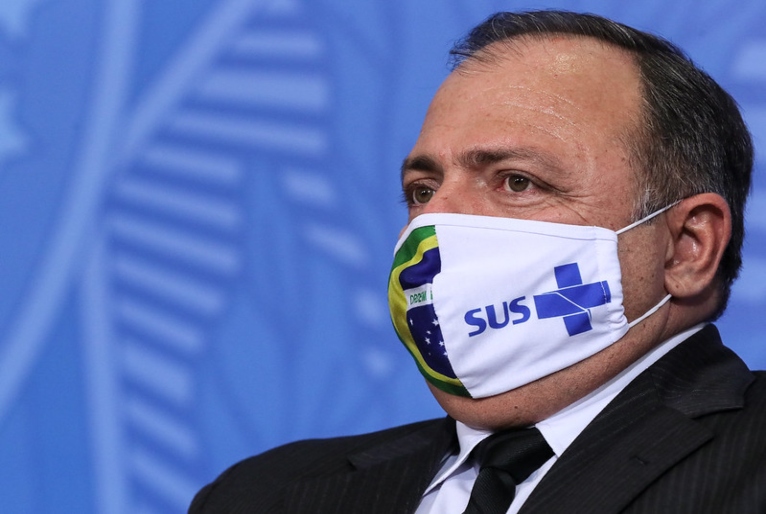 Pazuello contesta primeira vacina aplicada em São Paulo, Doria rebate e Bolsonaro acirra ainda mais o desgaste