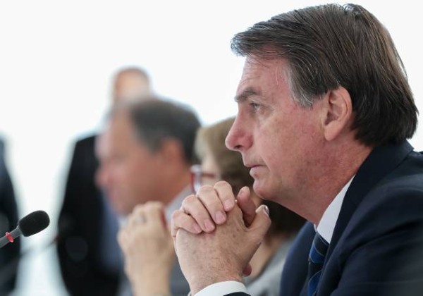 Buscas no Google por impeachment de Bolsonaro aumentaram 1.400% em uma semana