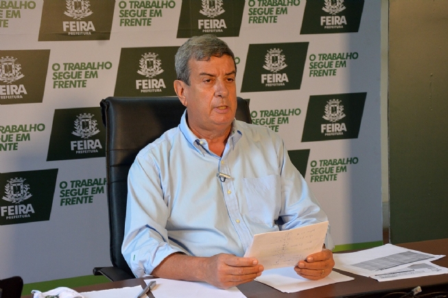 Prefeito autoriza abertura de bares até às 23h; shows de voz e violão também estão permitidos